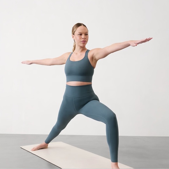 NWT Athleta Warrior Twist Longline Bra D/DD in - Picture 2 of 5